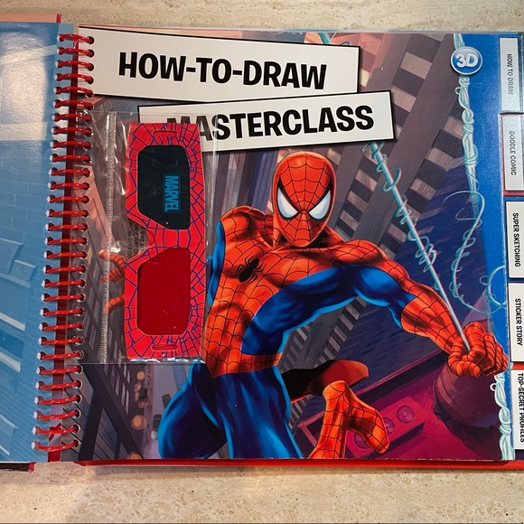 3D SPIDER-MAN BOOK - Picture 2 of 4